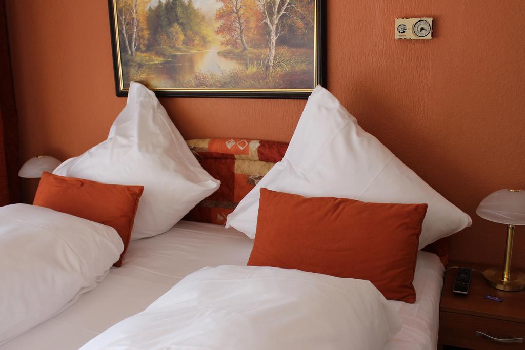 Legend Hotel Biebesheim am Rhein Δωμάτιο φωτογραφία