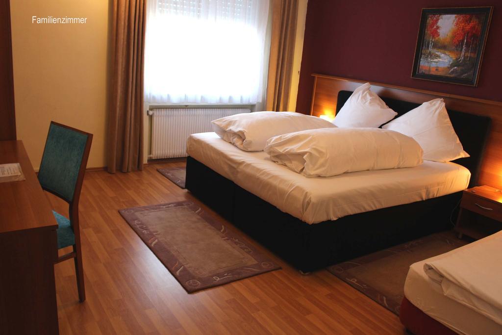 Legend Hotel Biebesheim am Rhein Δωμάτιο φωτογραφία