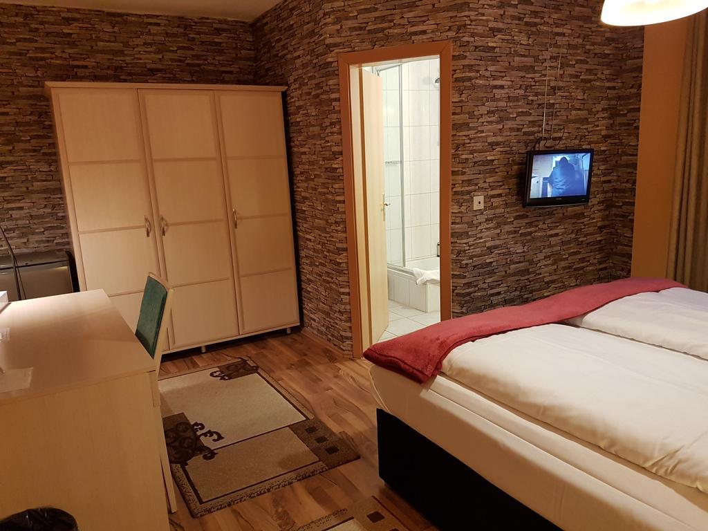 Legend Hotel Biebesheim am Rhein Εξωτερικό φωτογραφία
